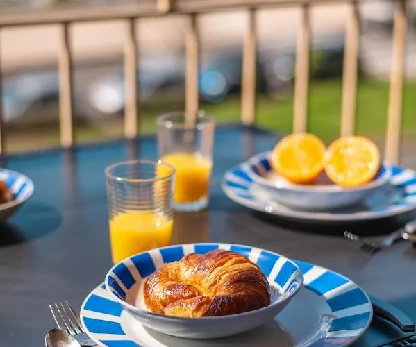 La Grande Palmeraie - Spacieux Avec Vue Mer, Terrasse, Port De Garavan Lägenhet Menton