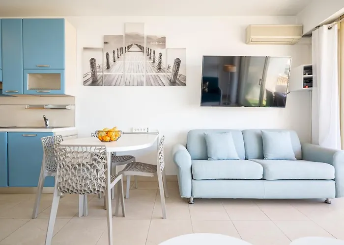 La Grande Palmeraie - Spacieux Avec Vue Mer, Terrasse, Port De Garavan Lägenhet *