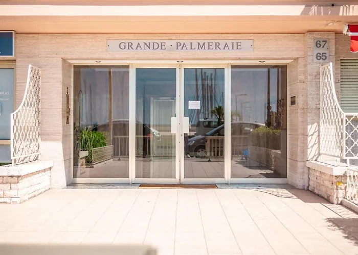 Lägenhet La Grande Palmeraie - Spacieux Avec Vue Mer, Terrasse, Port De Garavan *